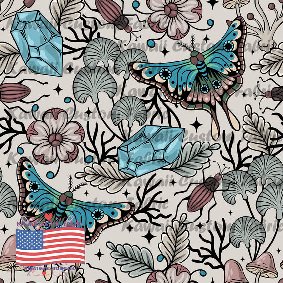 EB40 - Light Crystal Moth